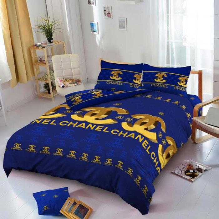 Bedcover D'luxe Kintakun ukuran 160 x 200 - Chanel