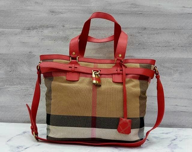 Burberry Tote Lock Bag / Hand Bag / Tas Wanita Branded / Tas Kerja - BAFodx