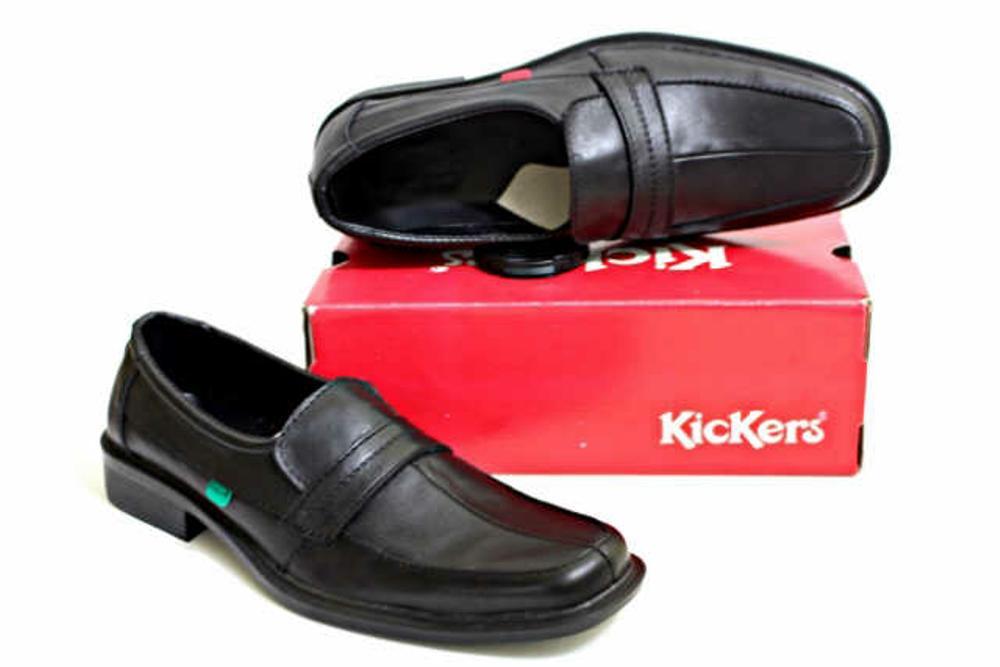 Promo sepatu pantofel kickers/sepatu kerja/kickers formal/sepatu casual formal/sepatu pesta/kondangan/sepatu pria/sepatu murah/warna hitam/kickers/bally/gladio/cevany/adidas/nike. Diskon