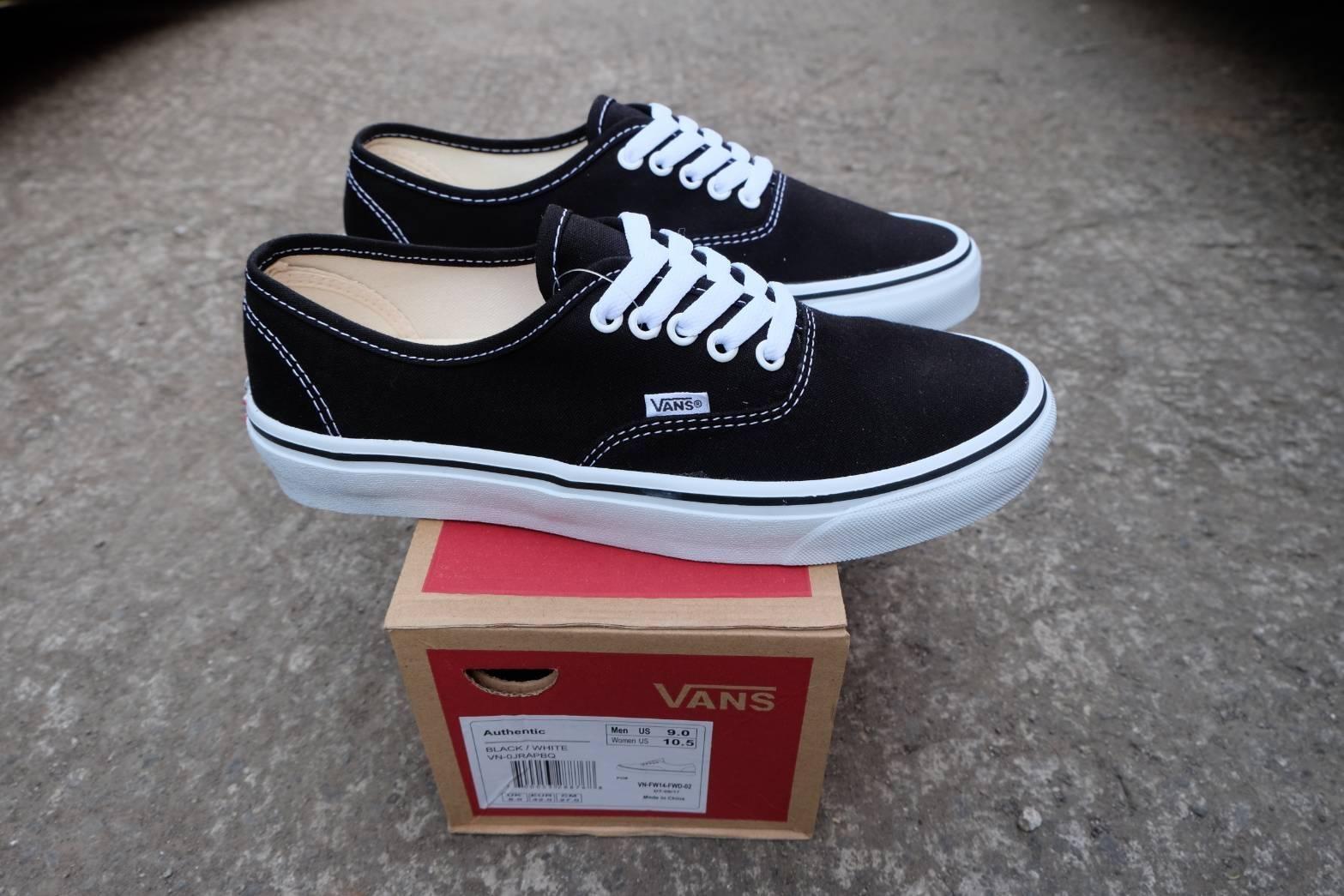 sepatu sneakers vns authentic bw wafle dt