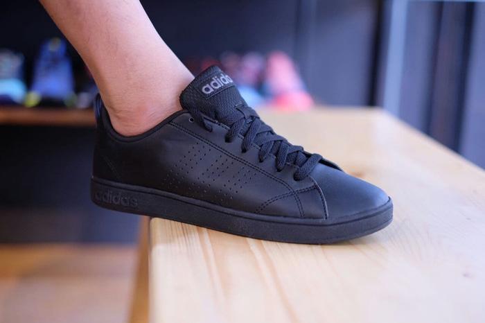Sepatu Adidas ORIGINAL Neo Advantage Clean Full Black