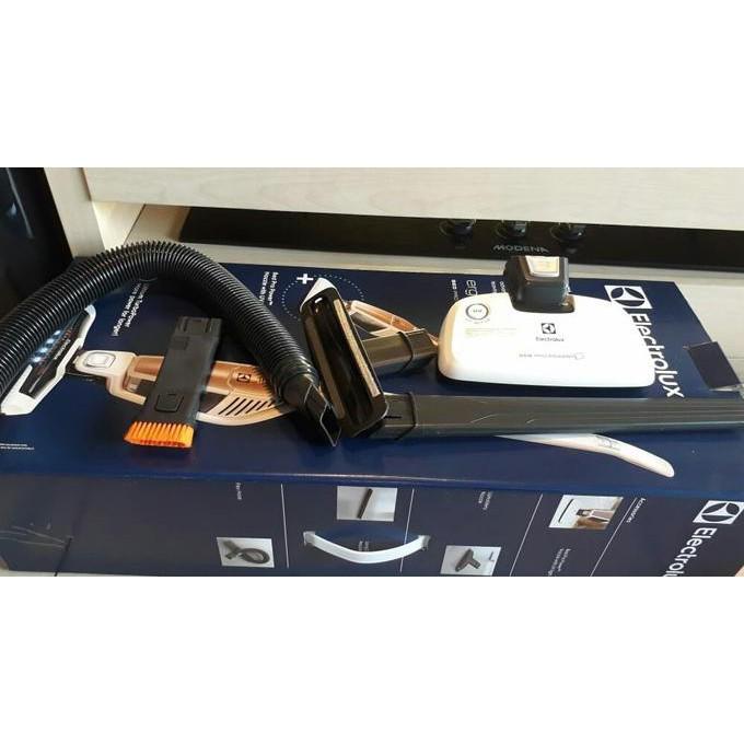VACUUM CLEANER ELECTROLUX ZB 3233 B FWANITA 001XOIX