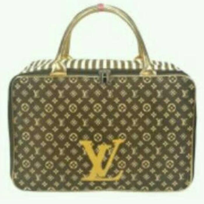 Tas travel bag kanvas besar Lv