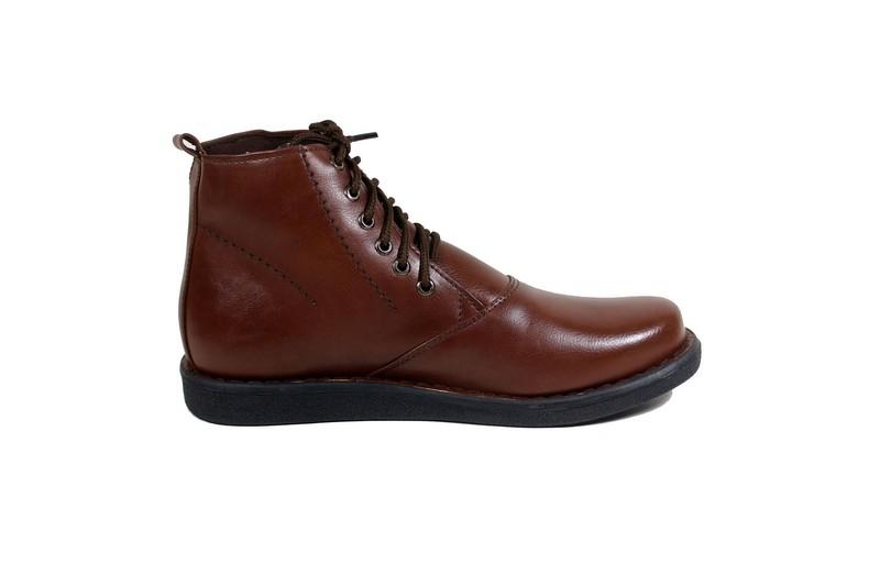 Sepatu Model Brodo Boots Kulit / Sepatu Pria Dan Wanita Erudite Muezza Storm Kulit Asli - Hitam / Sepatu Boots V 516 Sepatu Boot untuk Kasual dan Formal Pria - Hitam /Delta Safety Boots Ujung Besi Tracking Touring Motor Adventure Gurun Sepatu Outdoor Pdl
