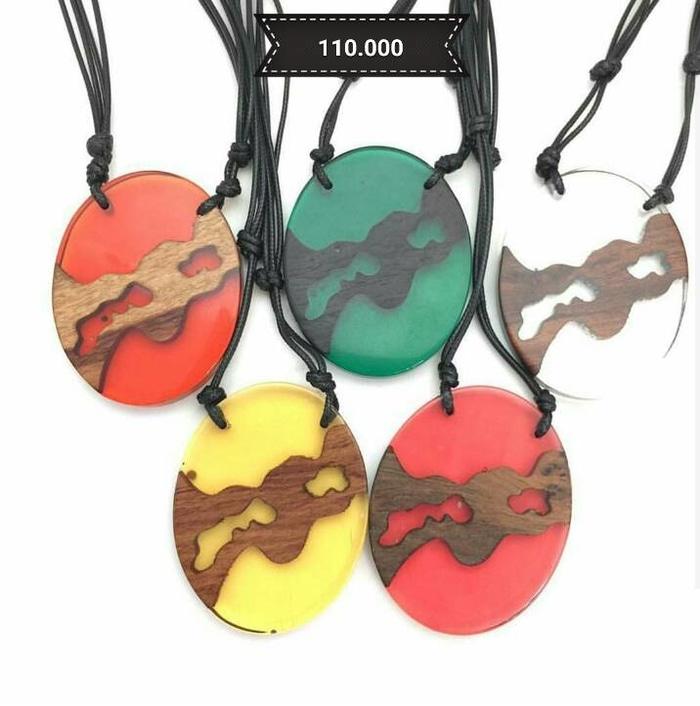 Kalung - Oval Abstract Hermes Necklace