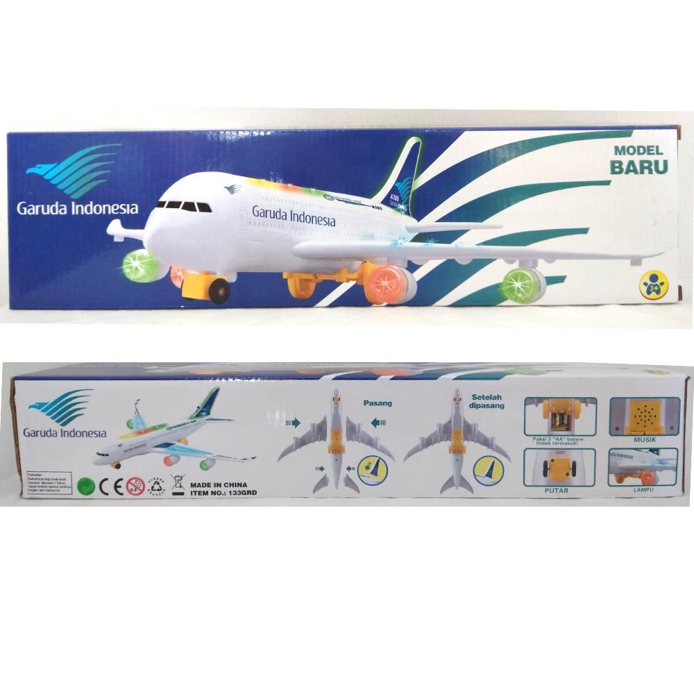 Mainan pesawat terbang elektronik Garuda Indonesia - musik, lampu