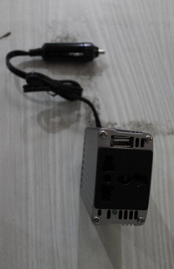 ASLI - JUAL POWER INVENTER DC 12V TO AC 220V TBE 100 WATT WITH USB