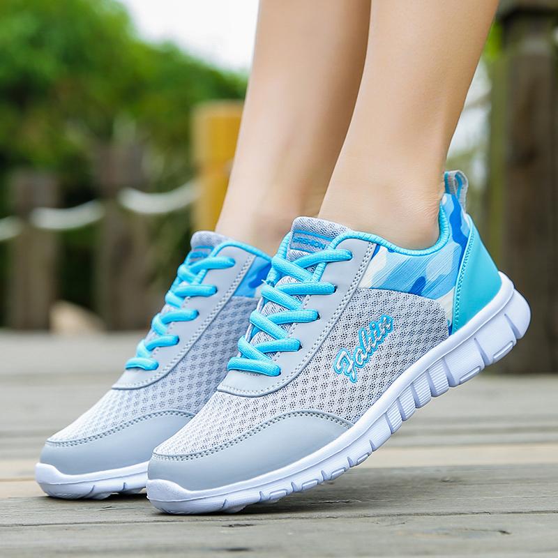 Super Bernapas Sepatu Lari Ringan Ringan Putri Nyaman Kets Sepatu Jala Kasual Ringan Wanita Sepatu Lari Nyaman modis Sneakers Kasual Jaring Sepatu