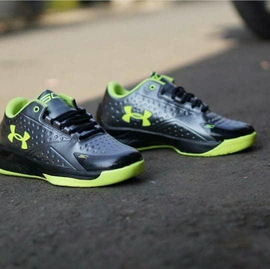 Sepatu Basket Underarmour Curry murah ready stock!!!