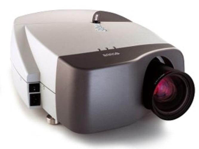 iQ G500 XGA, 5000 lumens LCD projector (S2-4659)