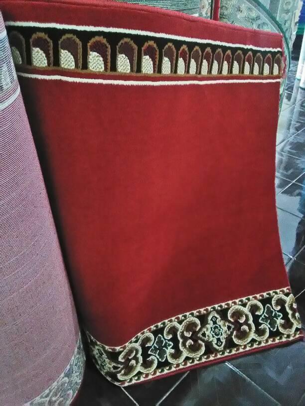 Karpet Masjid/Permadani Warna Merah