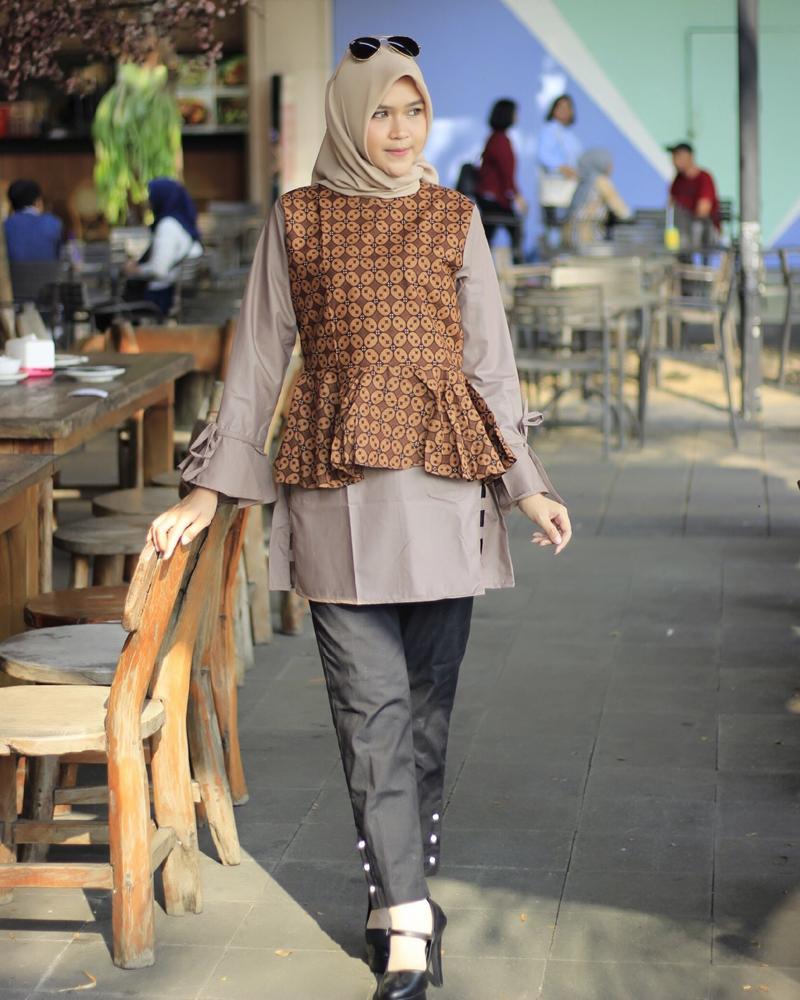 Best Of Tunik  Batik Modern Terbaru White Imagery