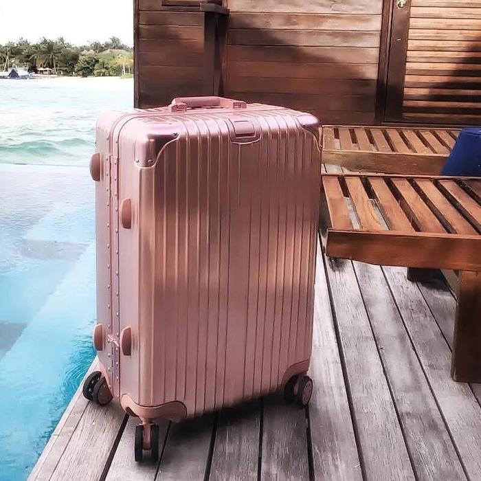 Koper dengan ukuran 20inch Bahan Plastik Ringan Airport Cabin Bagasi