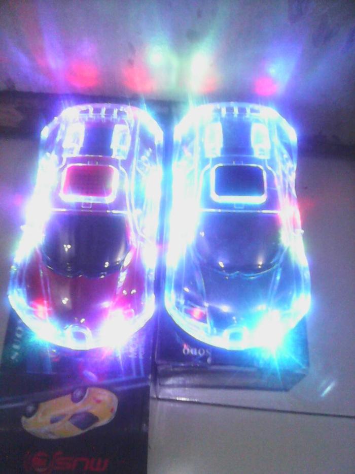 speker portable bentuk mobil