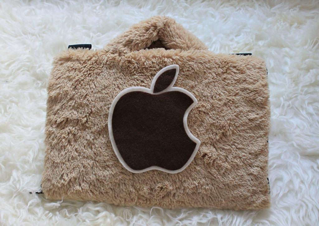 Apple / Apel Bulu Lebat Rasfur 10 Inch Softcase Tas Laptop Notebook Macbook Wanita Lucu