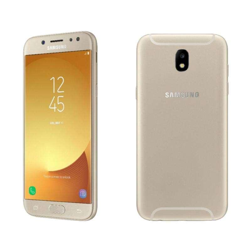 Samsung Galaxy J7 Pro 2017 Smartphone - Gold [32GB/RAM 3GB]