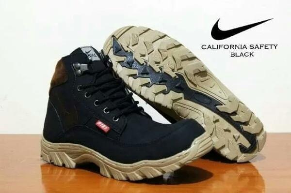 SEPATU SAFETY BOOTS PRIA NIKE TRACKING