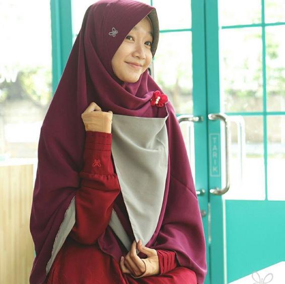 Hijab Syar'i Alila - GreyBerri Berri Perdana Size L