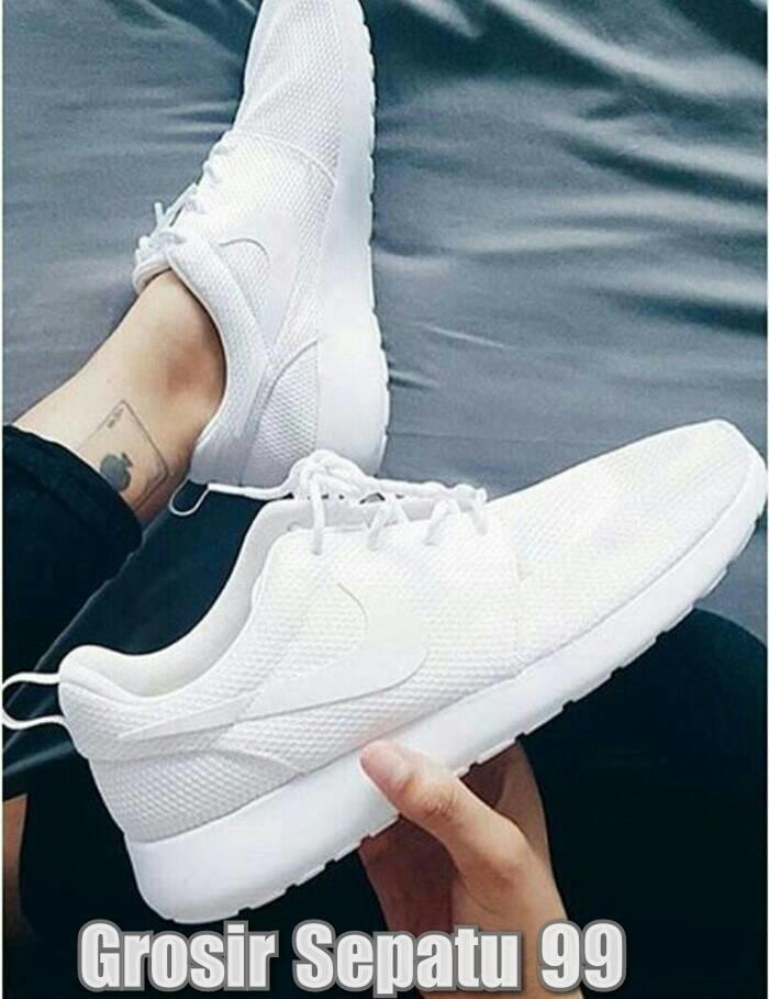 Sepatu Casual Sport Nike Roshe Run One Man Women Cewe Cowo Pria Wanita