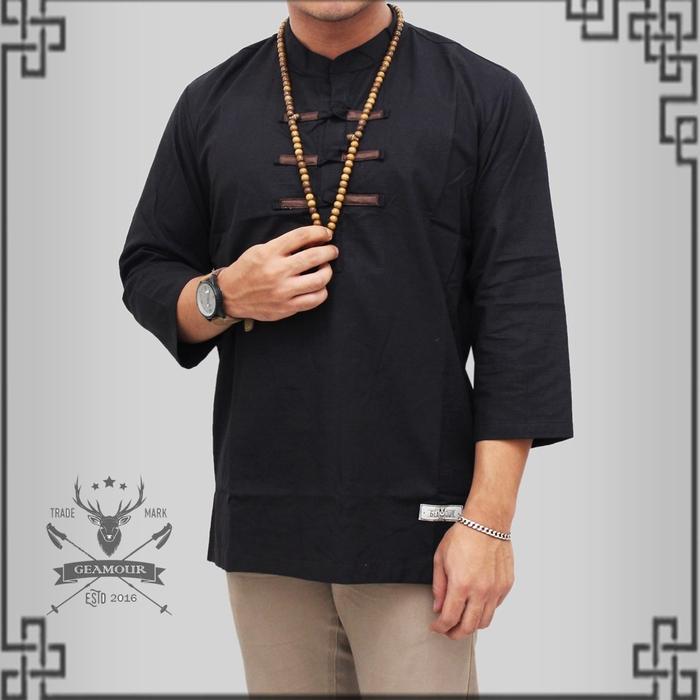 Baju koko pria model kancing cina warna hitam
