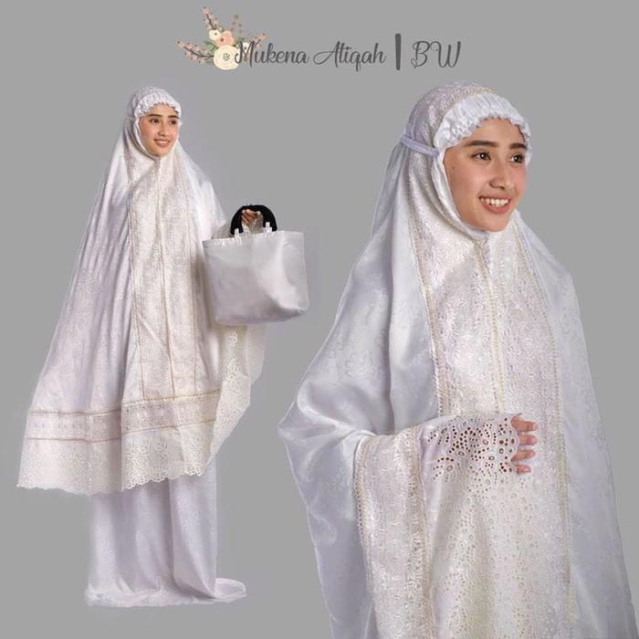 MUKENA PROMO- MUKENA SUTRA DOVE ATIQAH - MUKENA INI SANGAT COCOK UNTUK MAHAR NIKAH DAN SEHARI - HARI Broken White