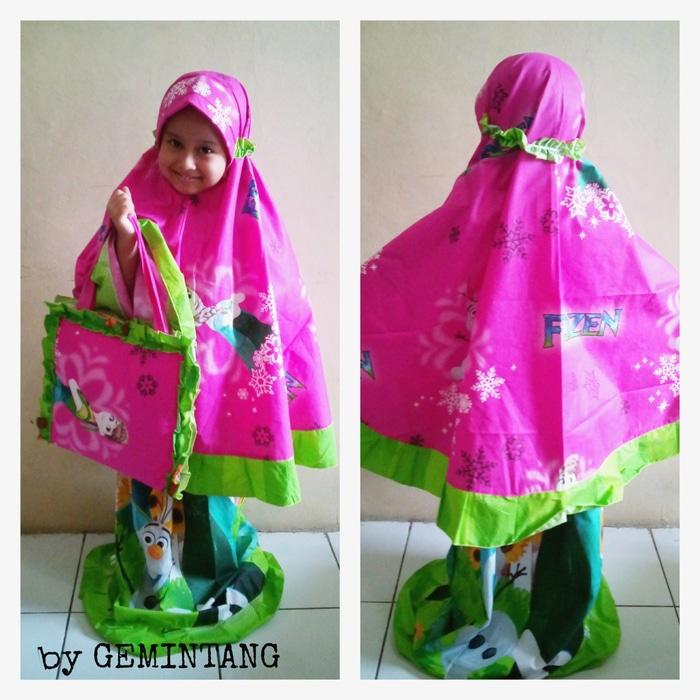 Mukena anak karakter Frozen Fever