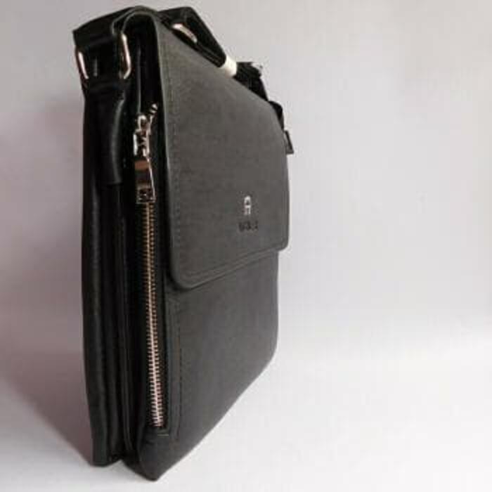 Tas Slempang Pria Branded AIGNER BLACK (Bahan Kulit Asl Murah