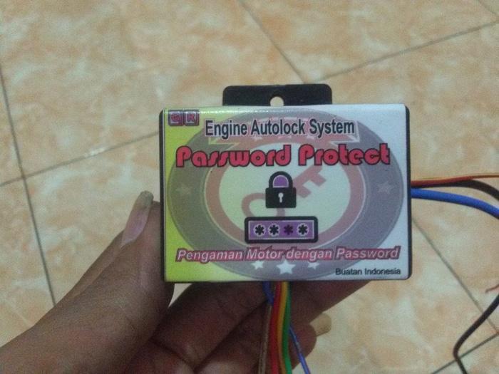 PENGAMAN MOTOR ANTI MALING SENSOR SENTUH PASSWORD - vUi1k1