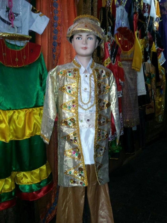 baju adat betawi jubah