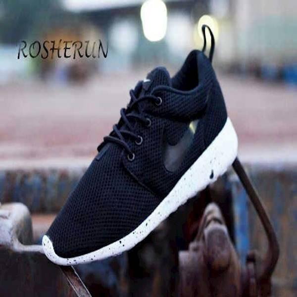 SEPATU NIKE ROSERUN COWO