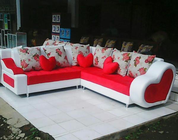 sofa minimalis variant sudut merah (WA.081524447544)