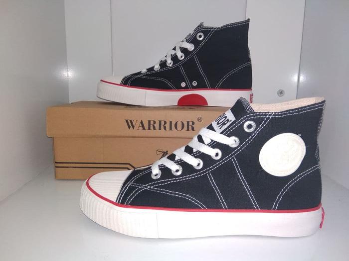 sepatu sekolah warior classic