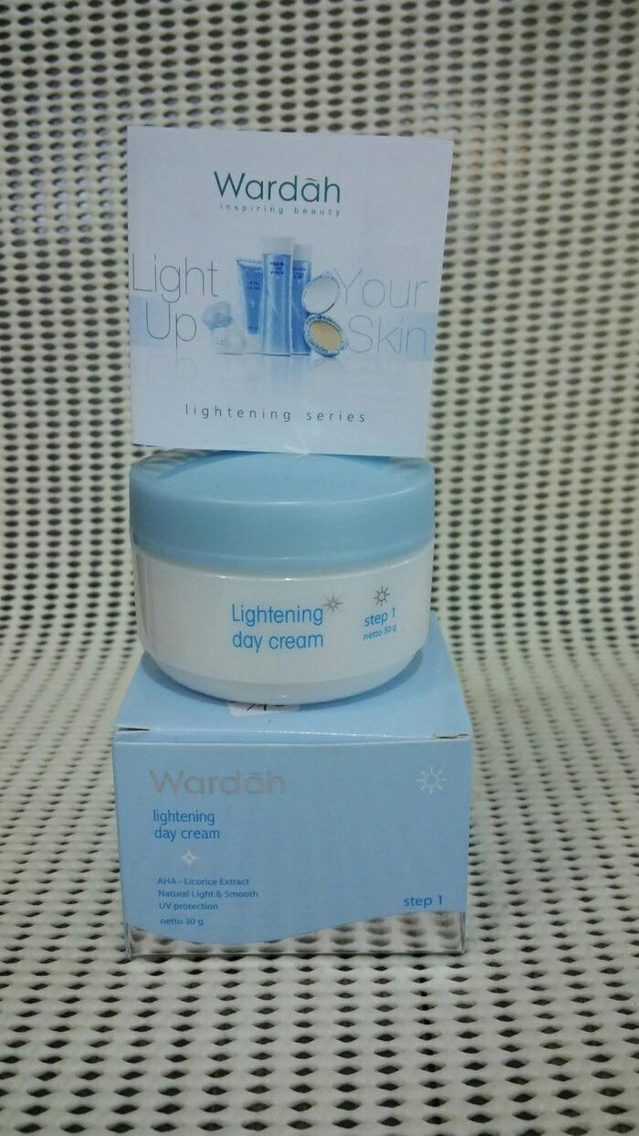 PROMO WARDAH LIGHTENING DAY CREAM STEP 1 TERLARIS