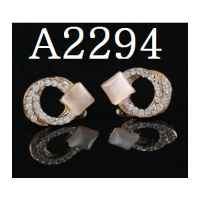 Anting Korea (Jual Perhiasan Cincin Gelang Kalung Xuping)