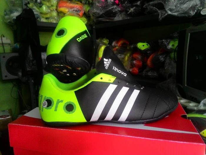 Sepatu Futsal Adidas 11Pro Questra
