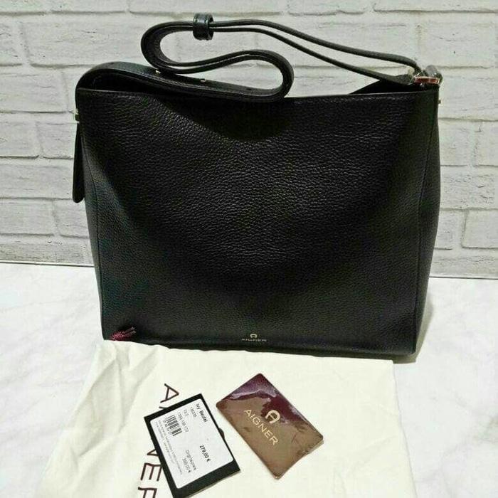 Aigner Ivy Beutel Black Leather Shoulder Bag. Tas Aigner Original