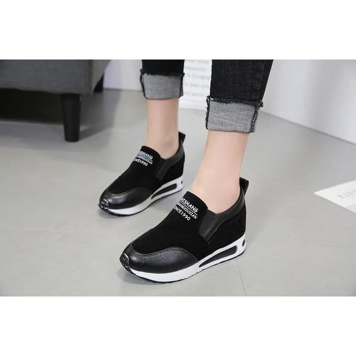 Sepatu Wanita SEPATU MURAH WANITA BATAM Sneakers Kode WB X3