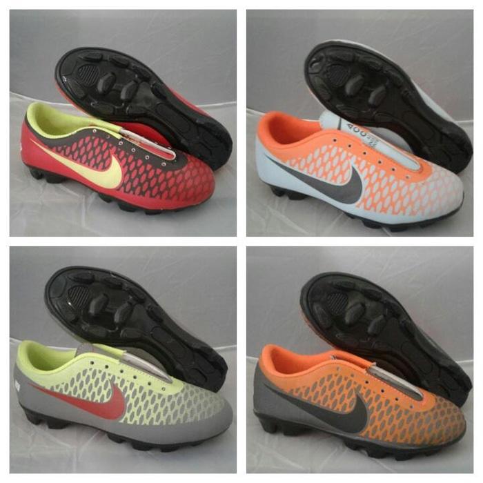 sepatu bola anak / baby nike magista size 28 29 30 31 32