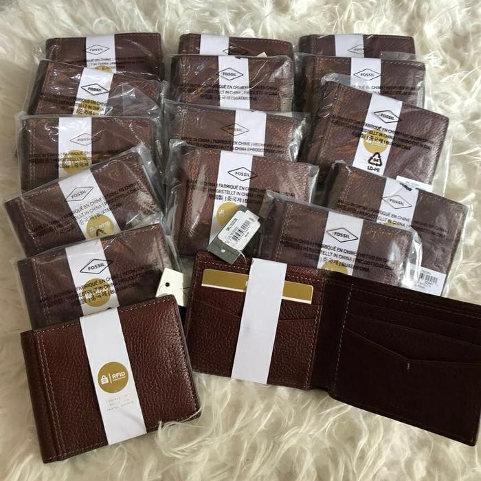 Fossil Tyler Brown Men Bifold Wallet. Dompet Pria Fossil Original