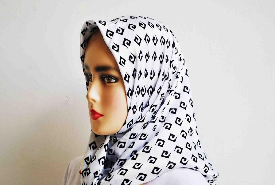 Kerudung fashion segi empat satin motif terbaru dari ZENITH