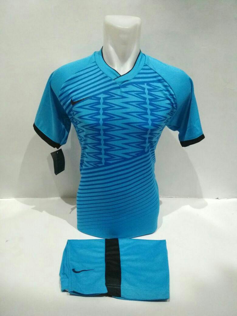 Baju Olahraga Jersey Bola Kaos Setelan Futsal / Volly Nike