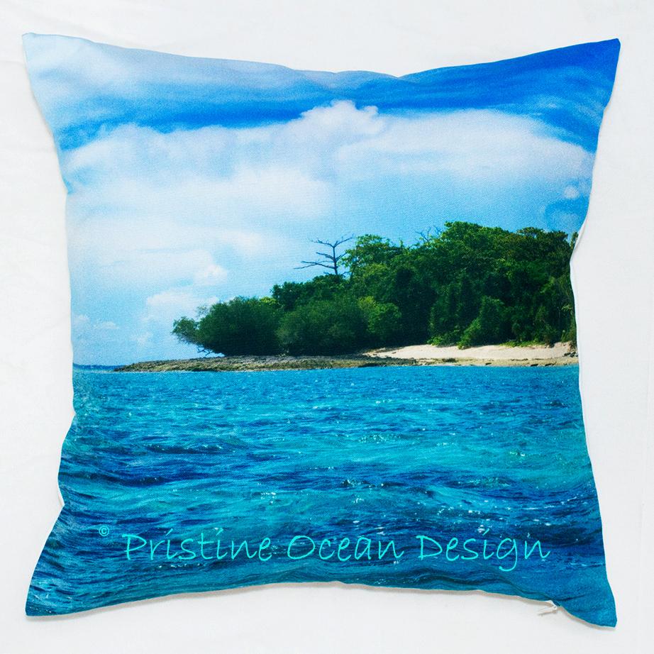 Sarung Bantal Sofa Cushion Cover Beautiful Beach On Small Island Ukuran 40x40cm Bahan Canvas Linen. Koleksi sarung bantal sofa yang kami jual memiliki keunikan tersendiri dan tidak ada dijual di pasaran atau pertokoan.