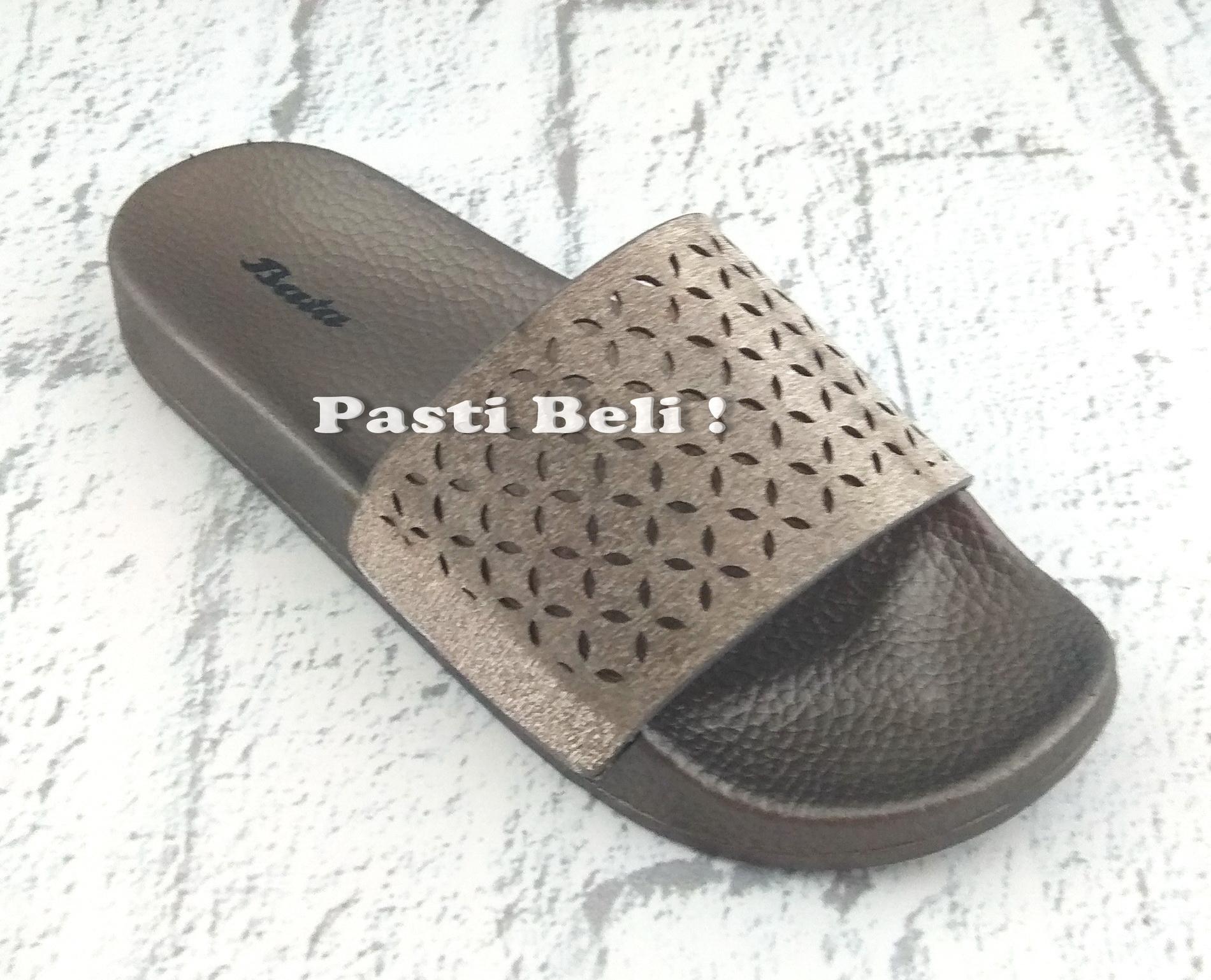 Bata Sandal Santai Wanita Rima (Silver / Gold)