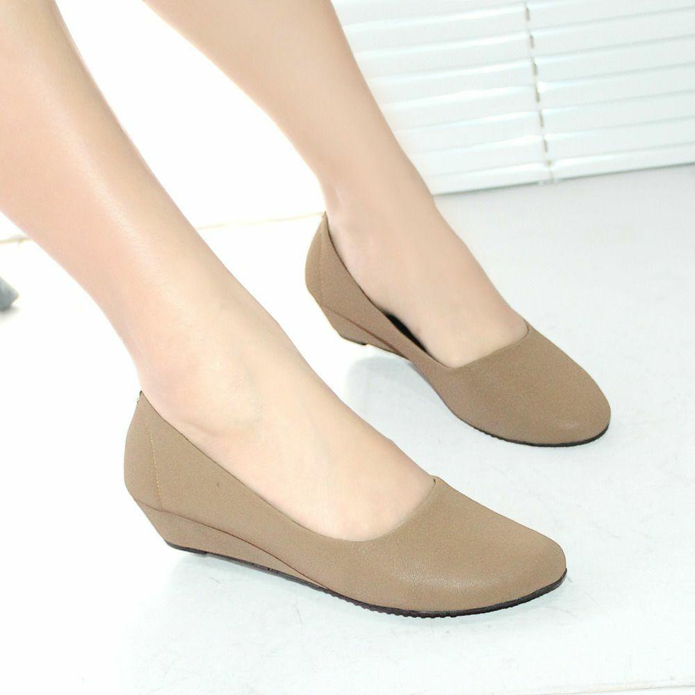 Christine Rivera Wedges Sepatu Kerja Polos