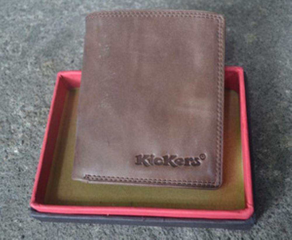 Dompet Full Kulit Asli Kickers KK43R Berkualitas Durable. Dompet Uang Kulit Asli. Dompet Pria Kulit Asli Berkualitas Sturdy