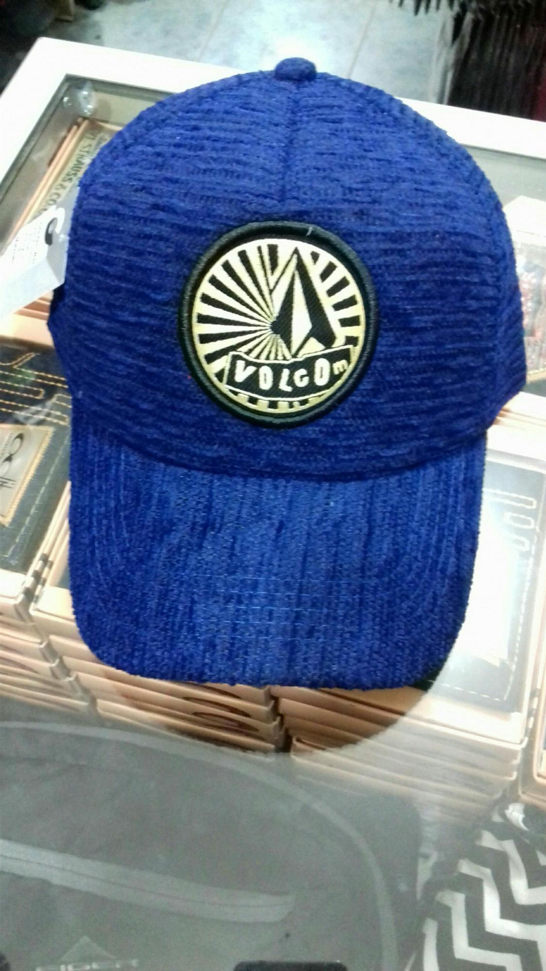 King's topi distro Bandung volcom biru