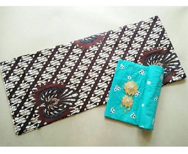 kain batik solo parang garuda tanpa jumputan dan bros
