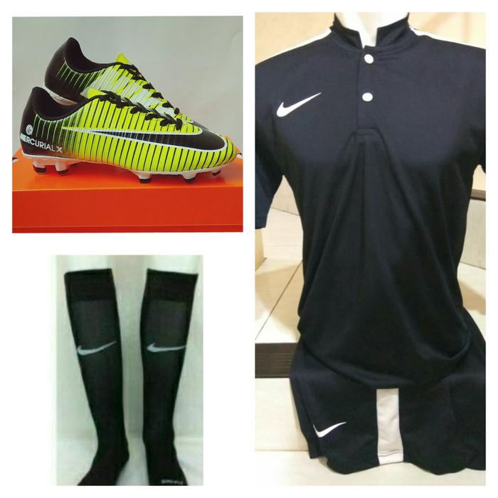 sepatu bola promo adidas techfit