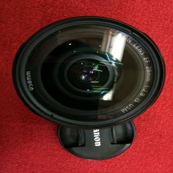 Lensa Canon Fix 28mm IS USM