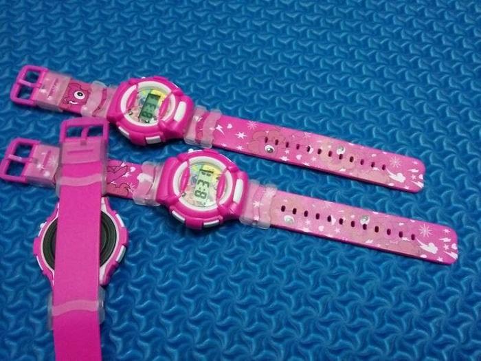 Jam tangan anak peremouan digitalC terlaris - fhasion jam tangan anak perempuan bets seller - jam tangan anak digital C original - jam tangan anak terbaik dan termura